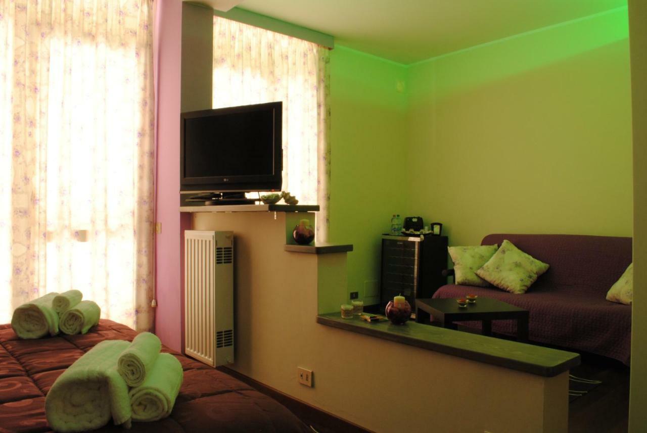 Villa Regina B&B เน็ตตูโน ภายนอก รูปภาพ