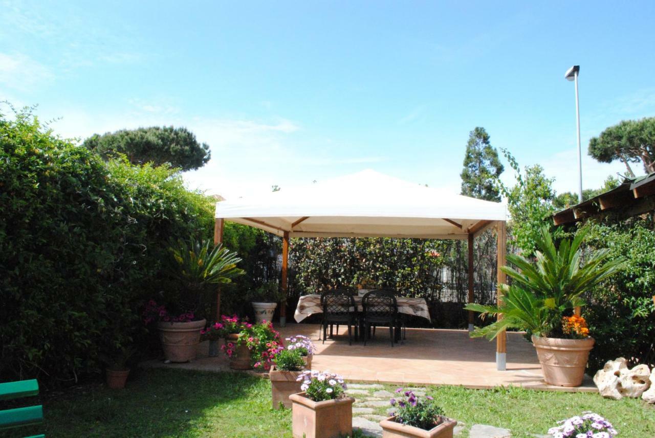 Villa Regina B&B เน็ตตูโน ภายนอก รูปภาพ