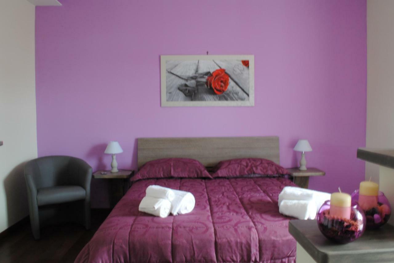 Villa Regina B&B เน็ตตูโน ภายนอก รูปภาพ