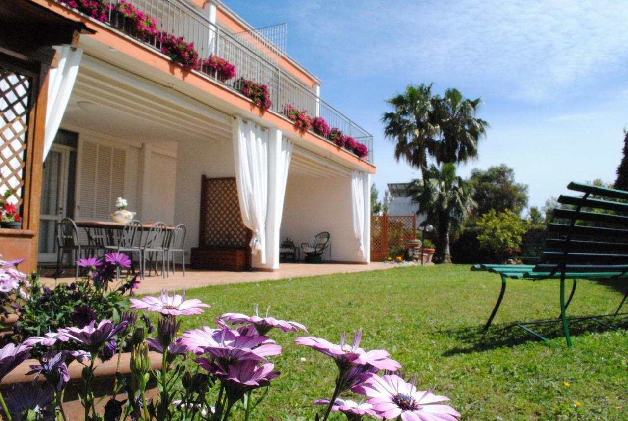 Villa Regina B&B เน็ตตูโน ภายนอก รูปภาพ