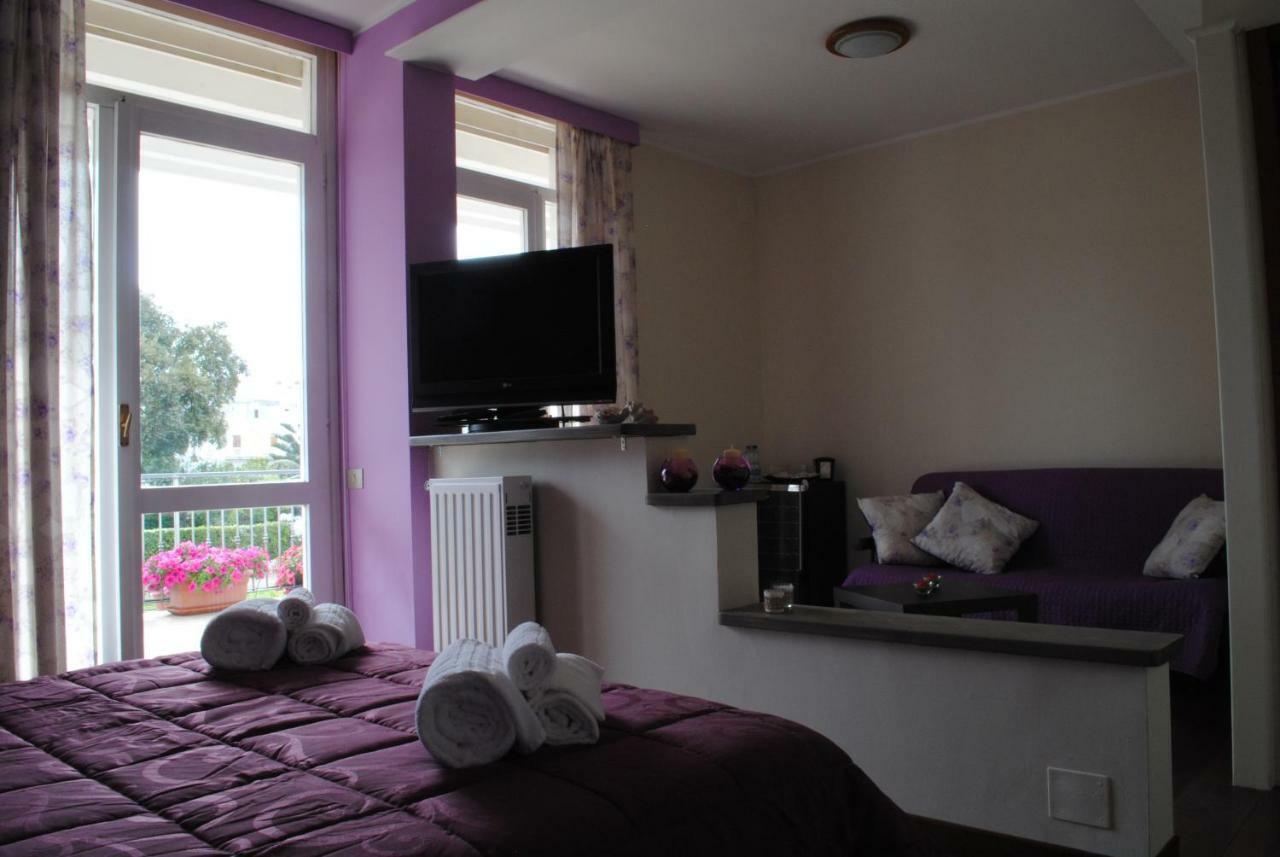 Villa Regina B&B เน็ตตูโน ภายนอก รูปภาพ