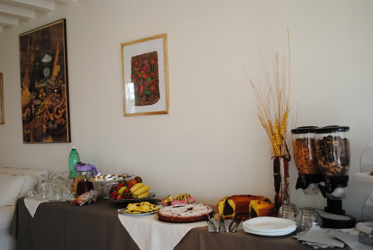 Villa Regina B&B เน็ตตูโน ภายนอก รูปภาพ